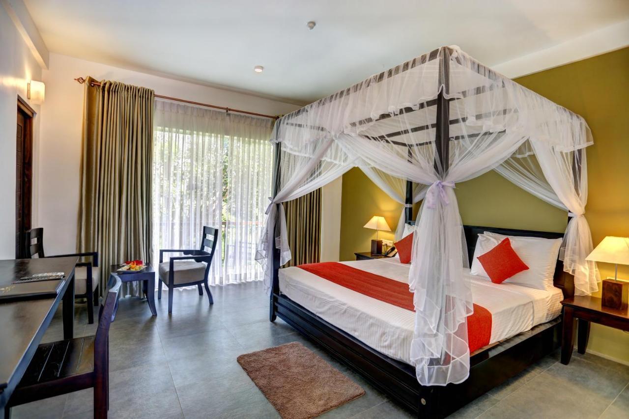 Tropical Life Resort And Spa Дамбулла Экстерьер фото