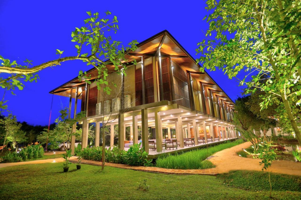 Tropical Life Resort And Spa Дамбулла Экстерьер фото