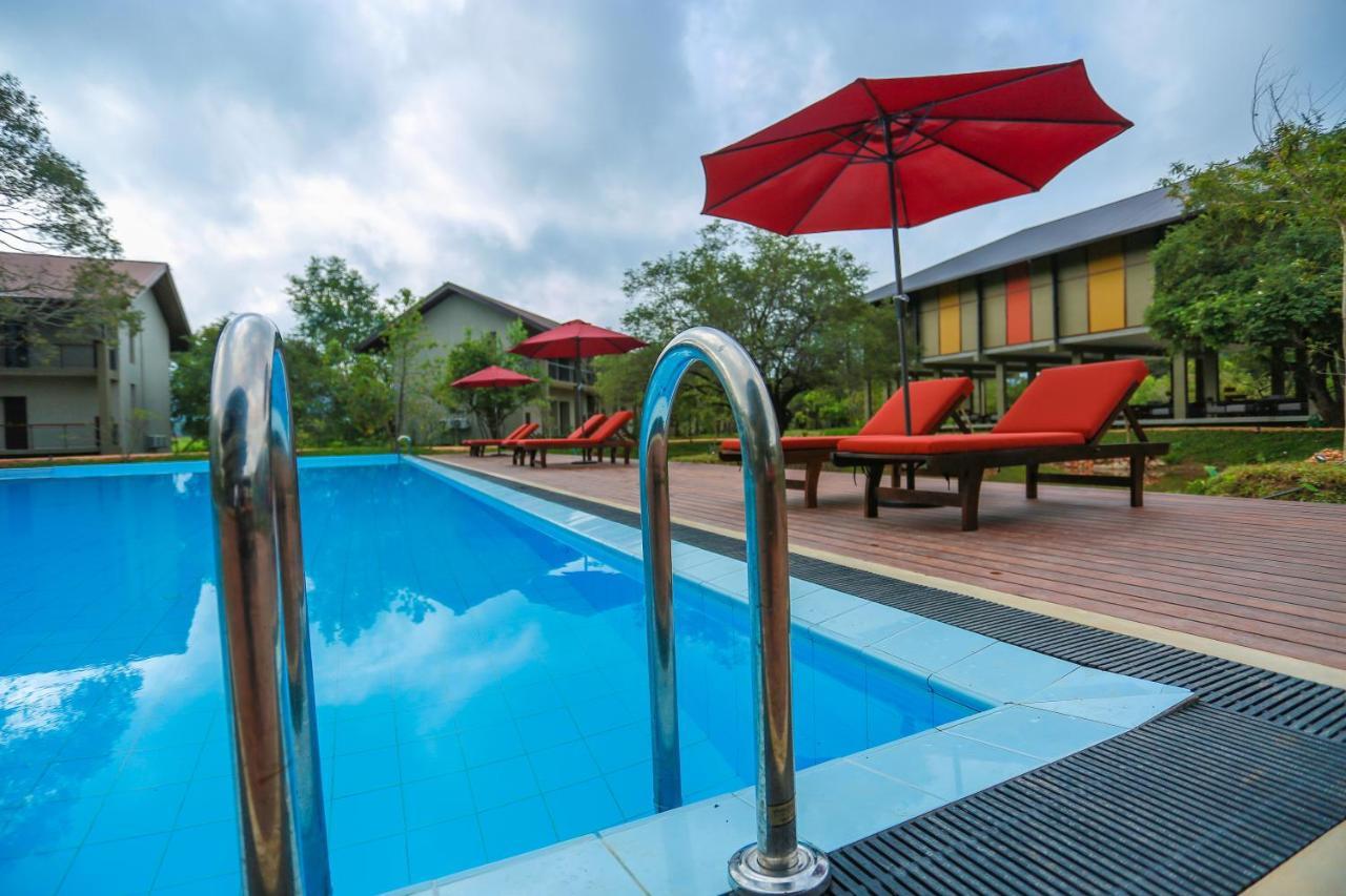 Tropical Life Resort And Spa Дамбулла Экстерьер фото