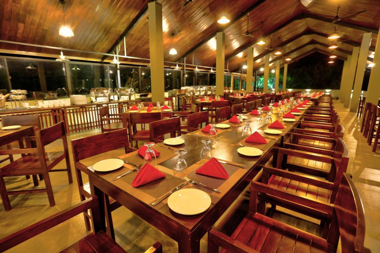 Tropical Life Resort And Spa Дамбулла Экстерьер фото