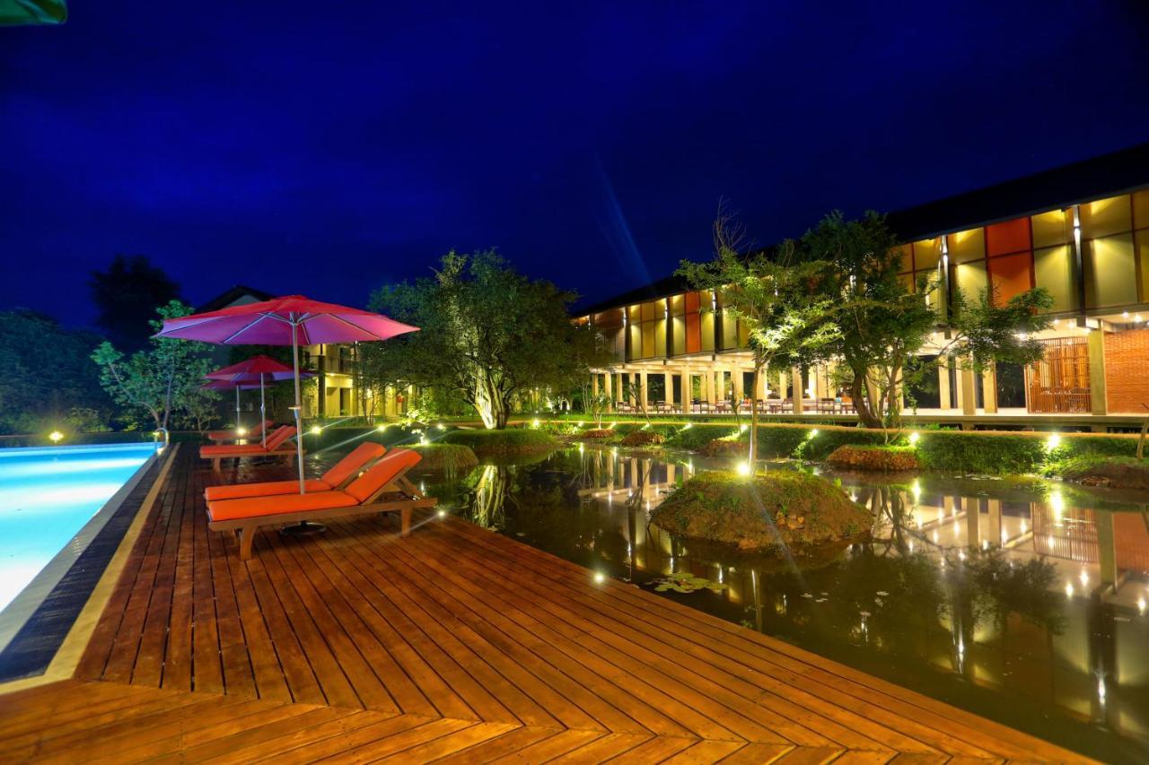 Tropical Life Resort And Spa Дамбулла Экстерьер фото